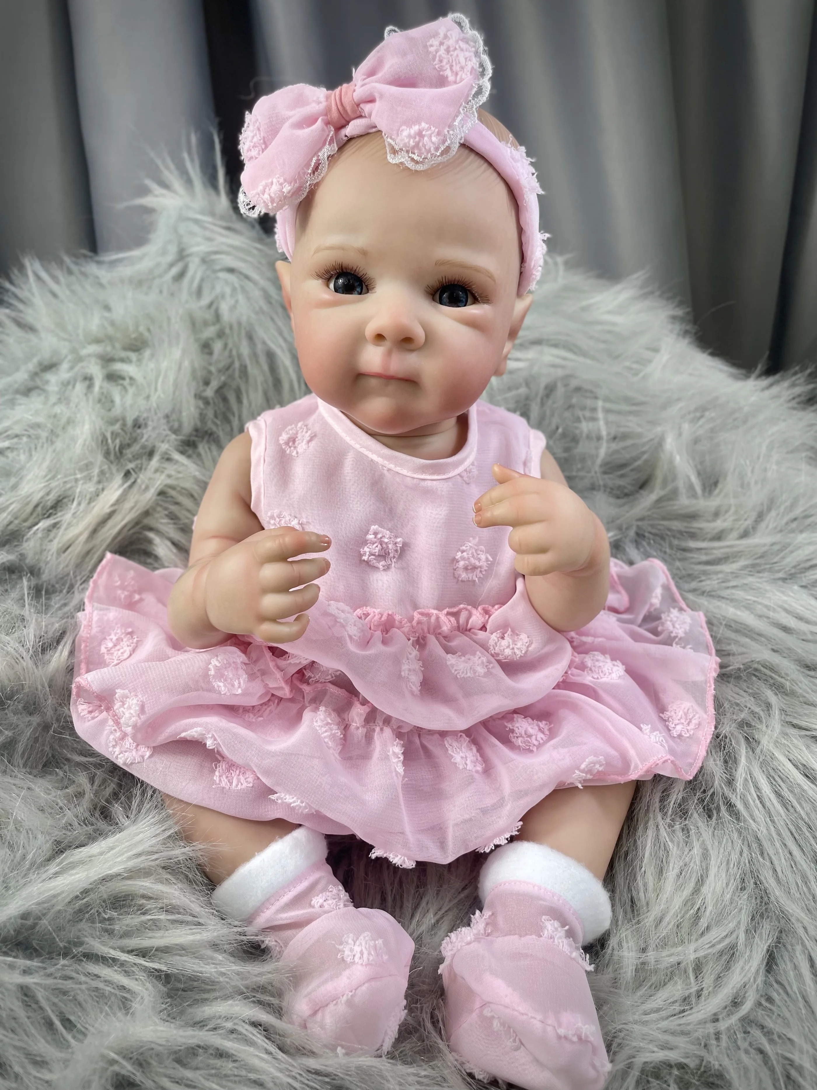 Muñeca Reborn MRB de vinilo realista con pelo pintado - imagen 3