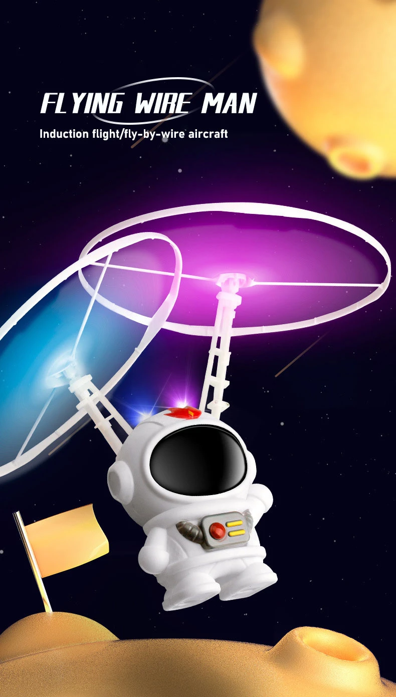 Mini juguete volador en modo astronauta