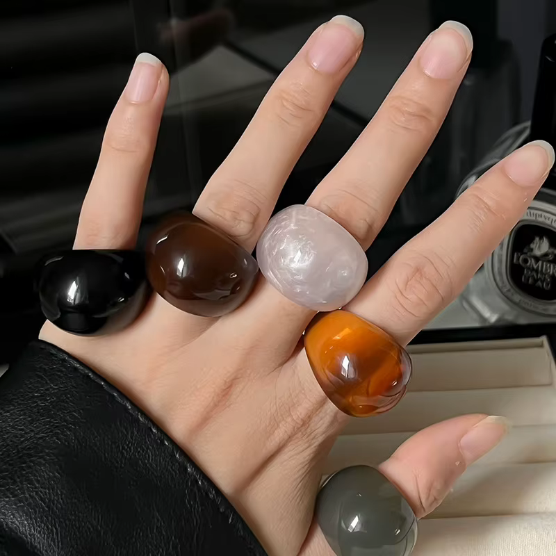 Anillo de resina transparente para niña – Estilo retro - imagen 5