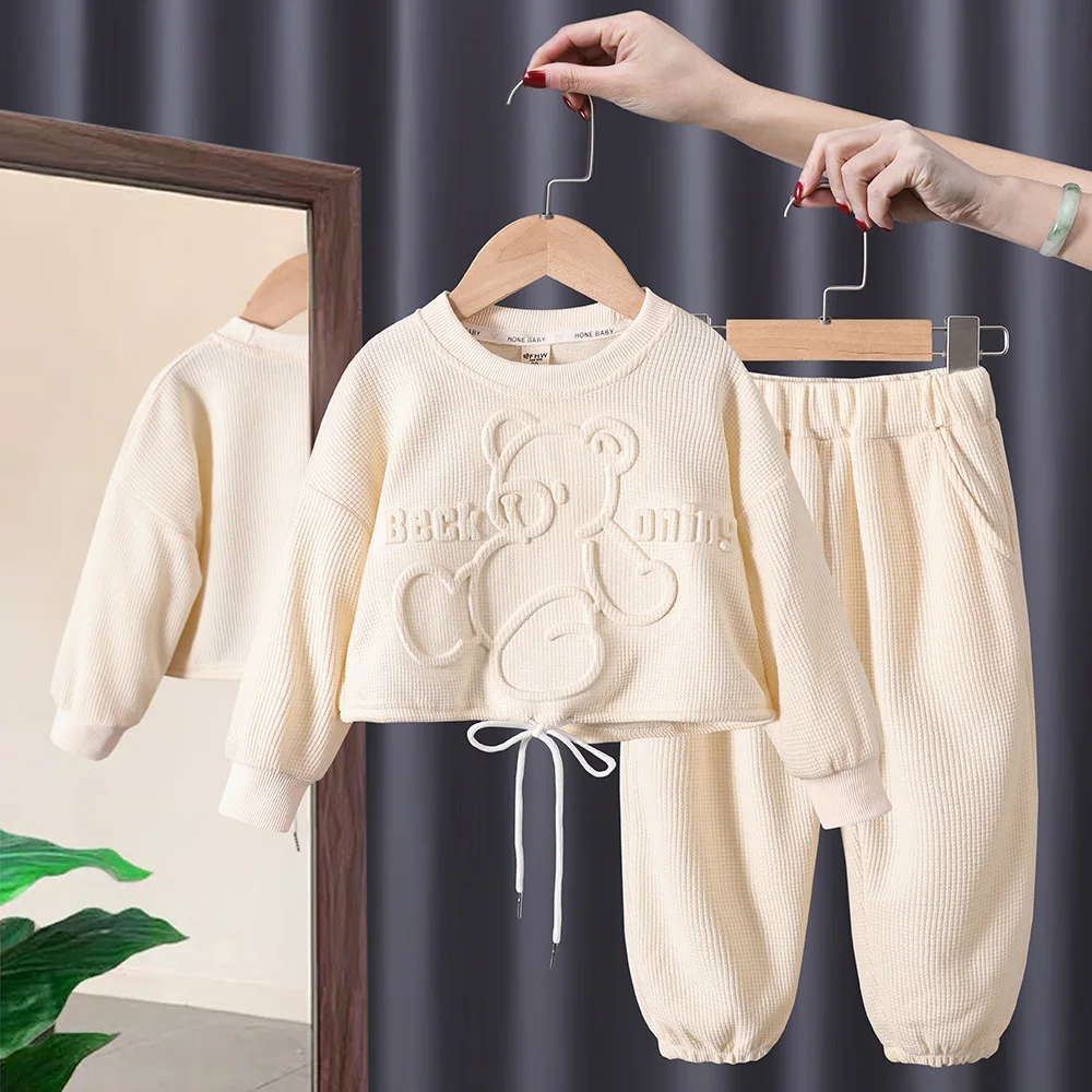 Conjunto deportivo sudadera y pantalón largo para otoño - imagen 3
