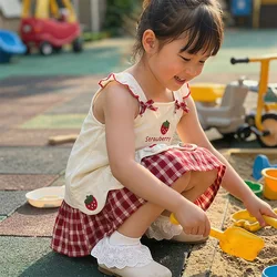 Vestido verano niña tipo peto con dibujos de conejitos y fresas