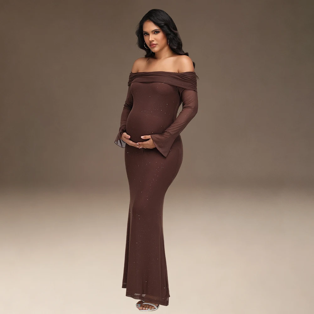 Vestido premamá largo elegante con hombros descubiertos y lentejuelas - imagen 2