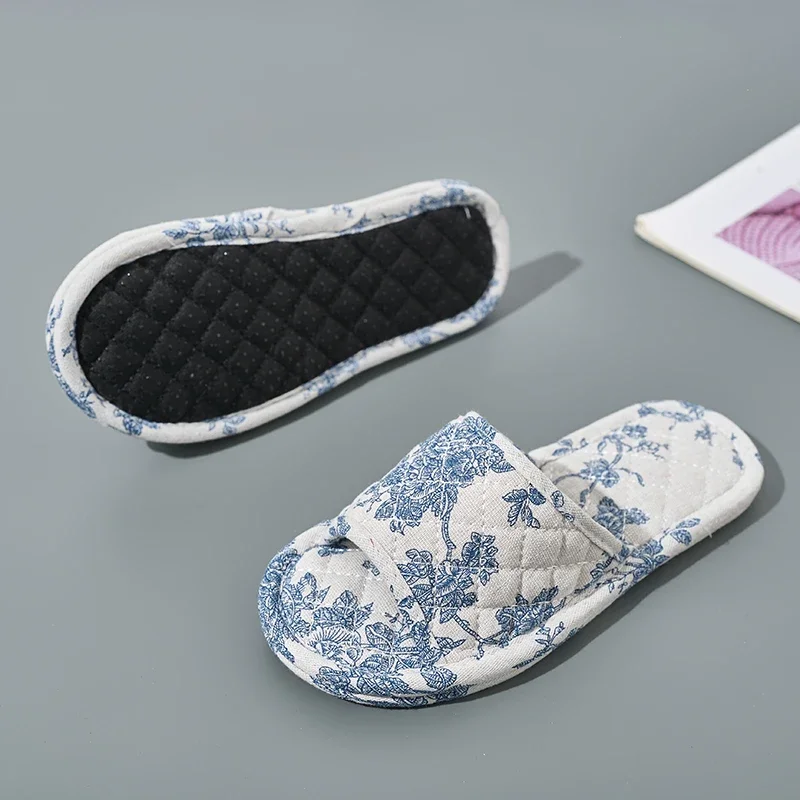 Zapatillas de casa antideslizantes en algodón suave con suela floral - imagen 5