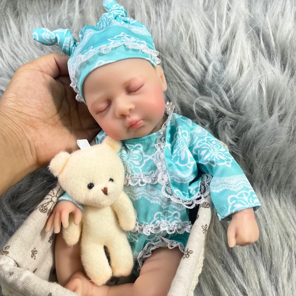 Muñeca de silicona estilo realista