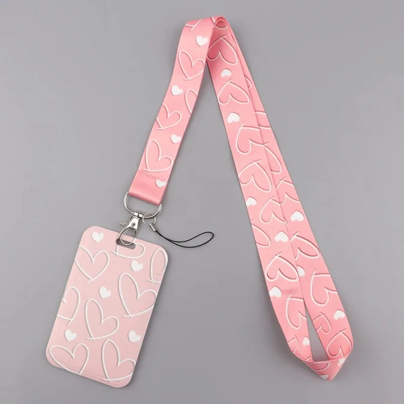 Cordón porta credenciales rosa con diseño de amor