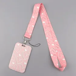 Cordón porta credenciales rosa con diseño de amor