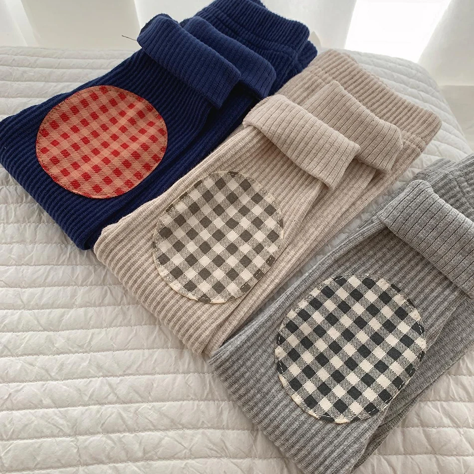 Leggings a cuadros para niñas – Tejido cálido para jugar
