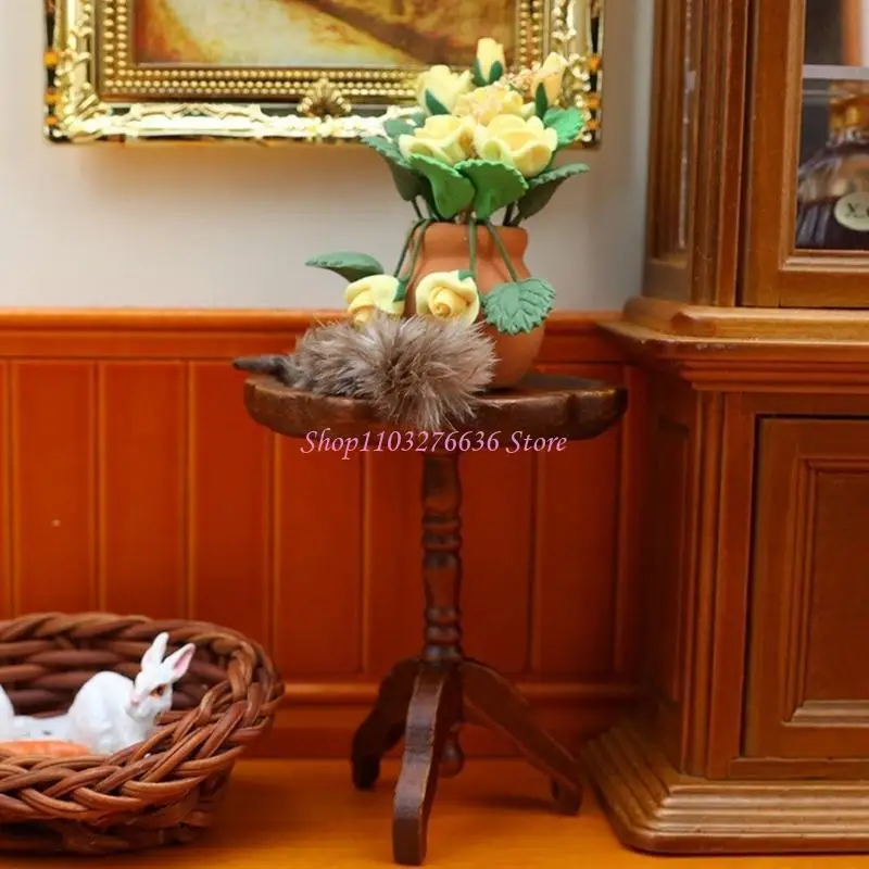 Mesa combinando con otros accesorios de decoración