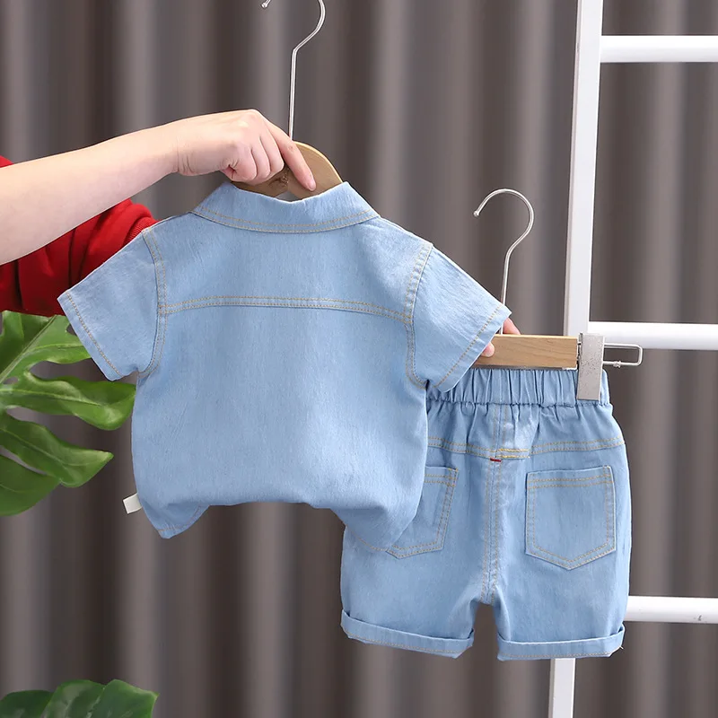 Conjunto verano niños: top azul y shorts vaqueros - imagen 3