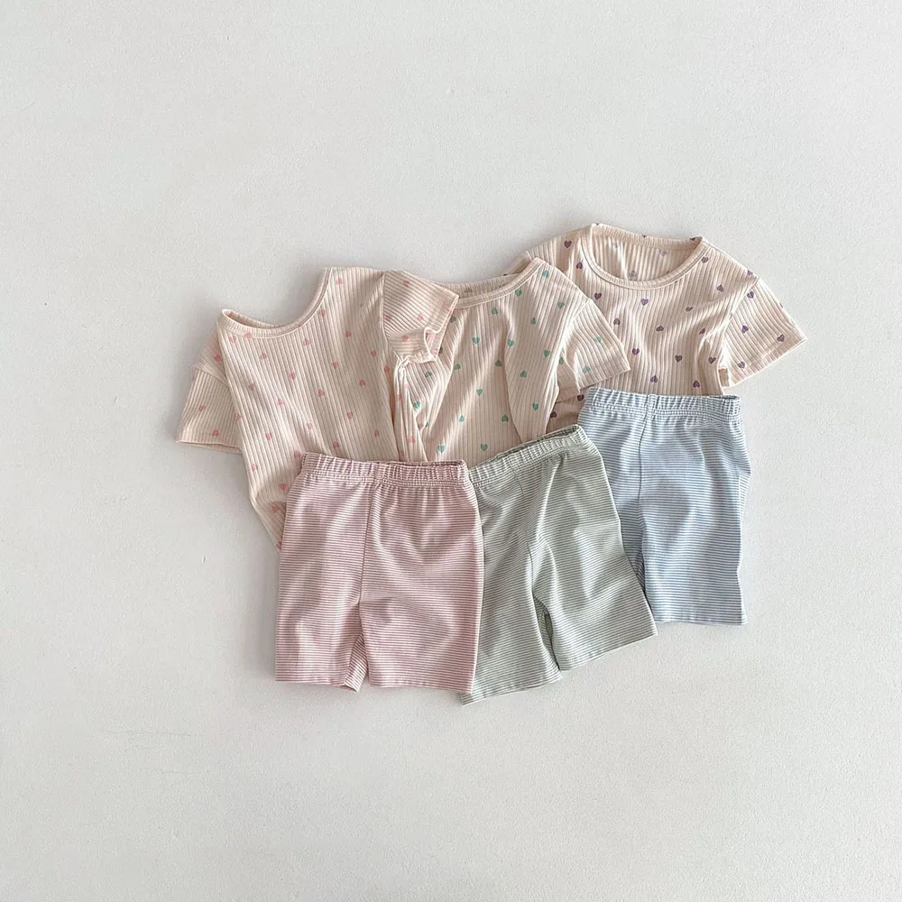 MILANCEL Pijama infantil con camiseta corazón y pantalones a rayas - imagen 2