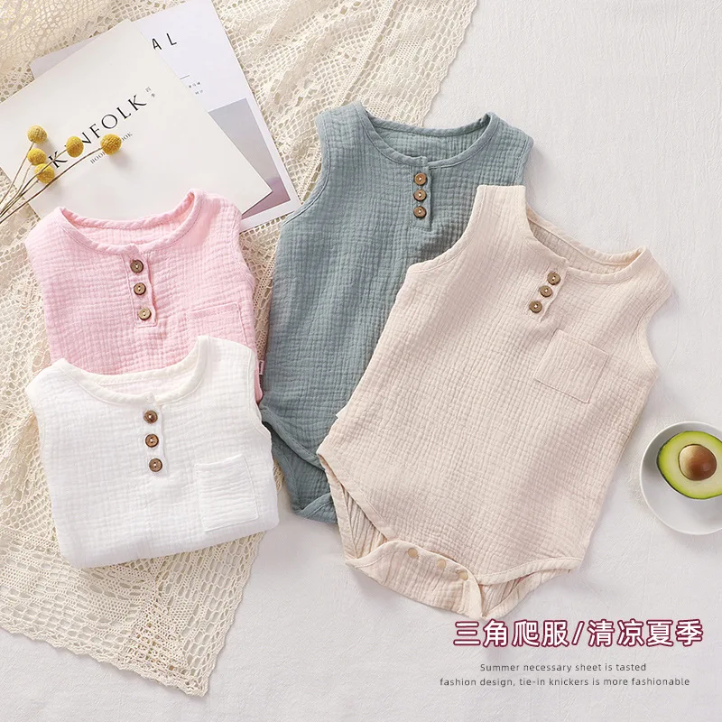 Bebé con conjunto de algodón puro de verano