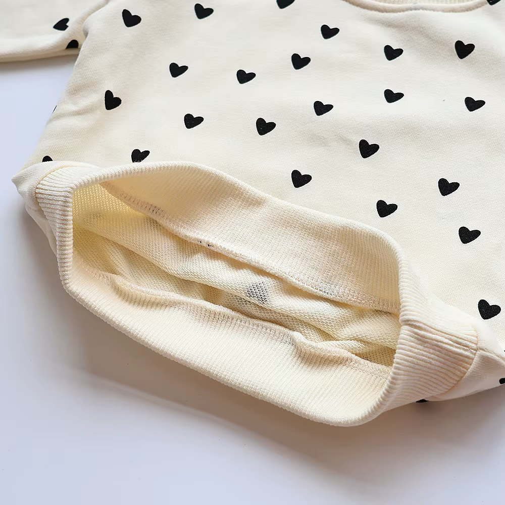 Conjunto informal con sudadera de corazón para bebé niña - imagen 2