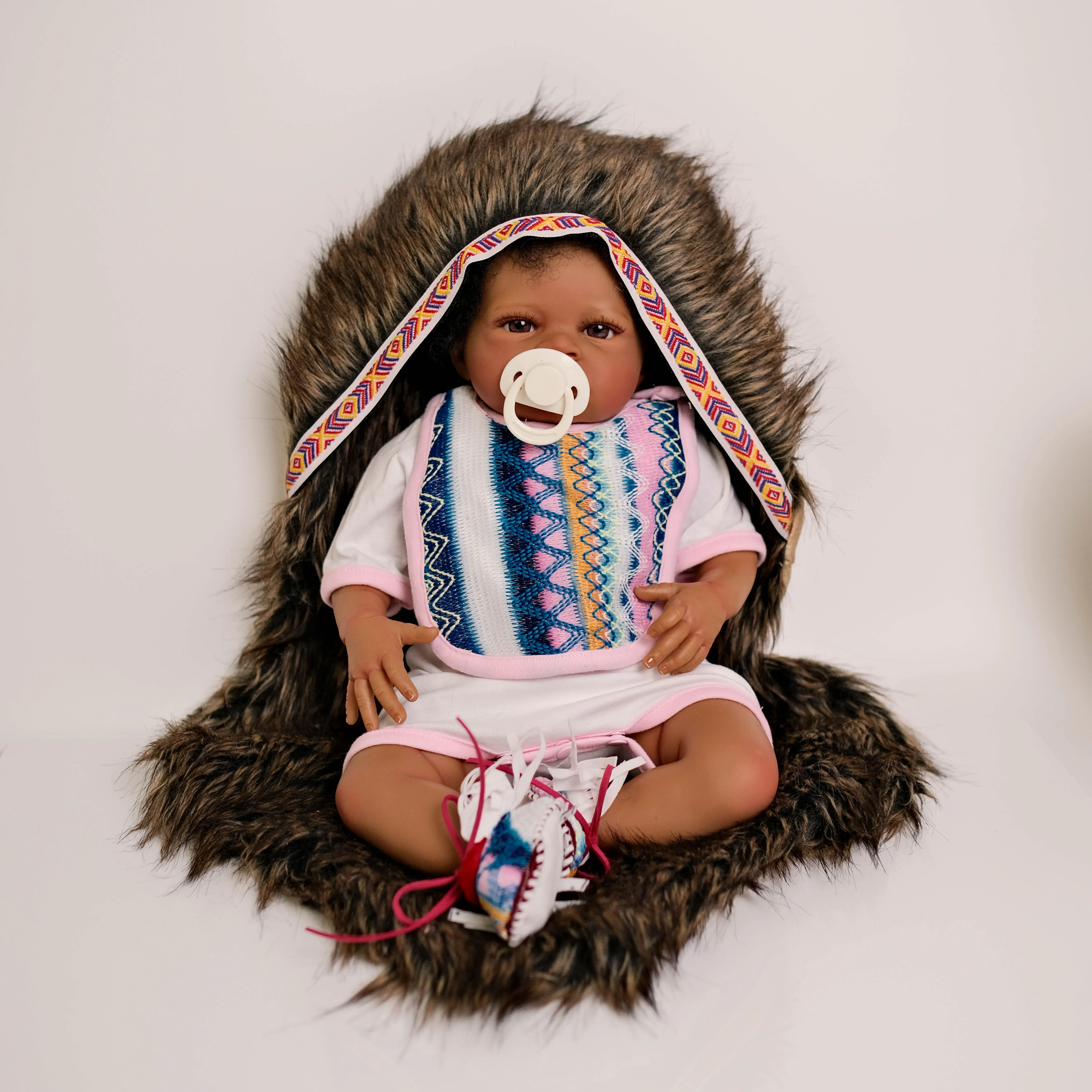 Muñeca reborn Lanny de NPK – Bebé recién nacido realista - imagen 3