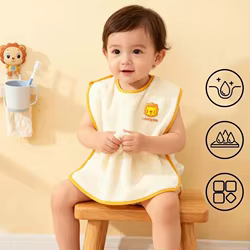Baberos impermeables con bordado infantil para la saliva