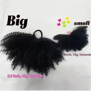 Vista frontal de coletas afro con lazo de lentejuelas