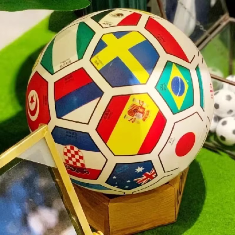 Balón de fútbol pintado a mano para niños – Talla 4 - imagen 5
