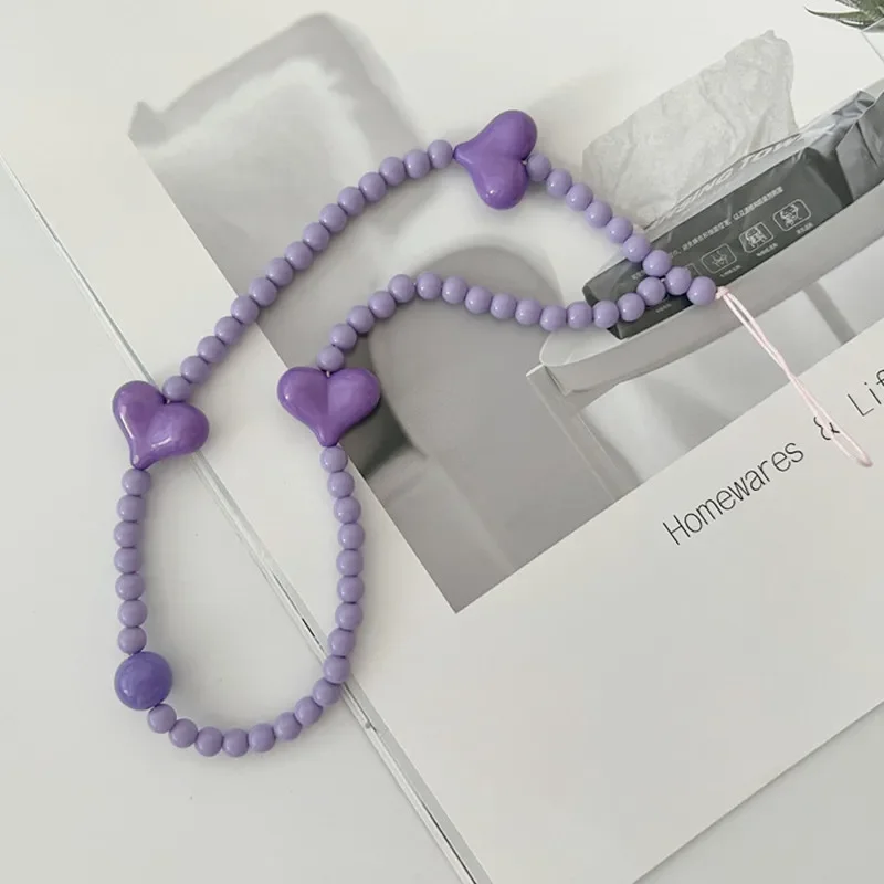 Colgante para móvil con cuentas acrílicas en forma de corazón - imagen 3