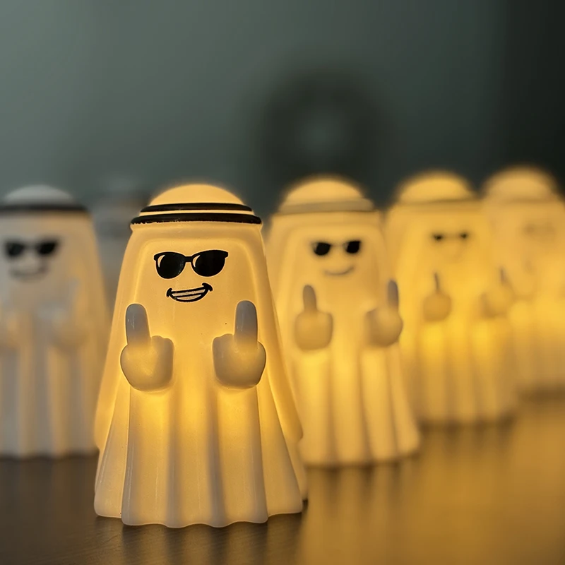 Detalle cercano de la figura de fantasma de Halloween