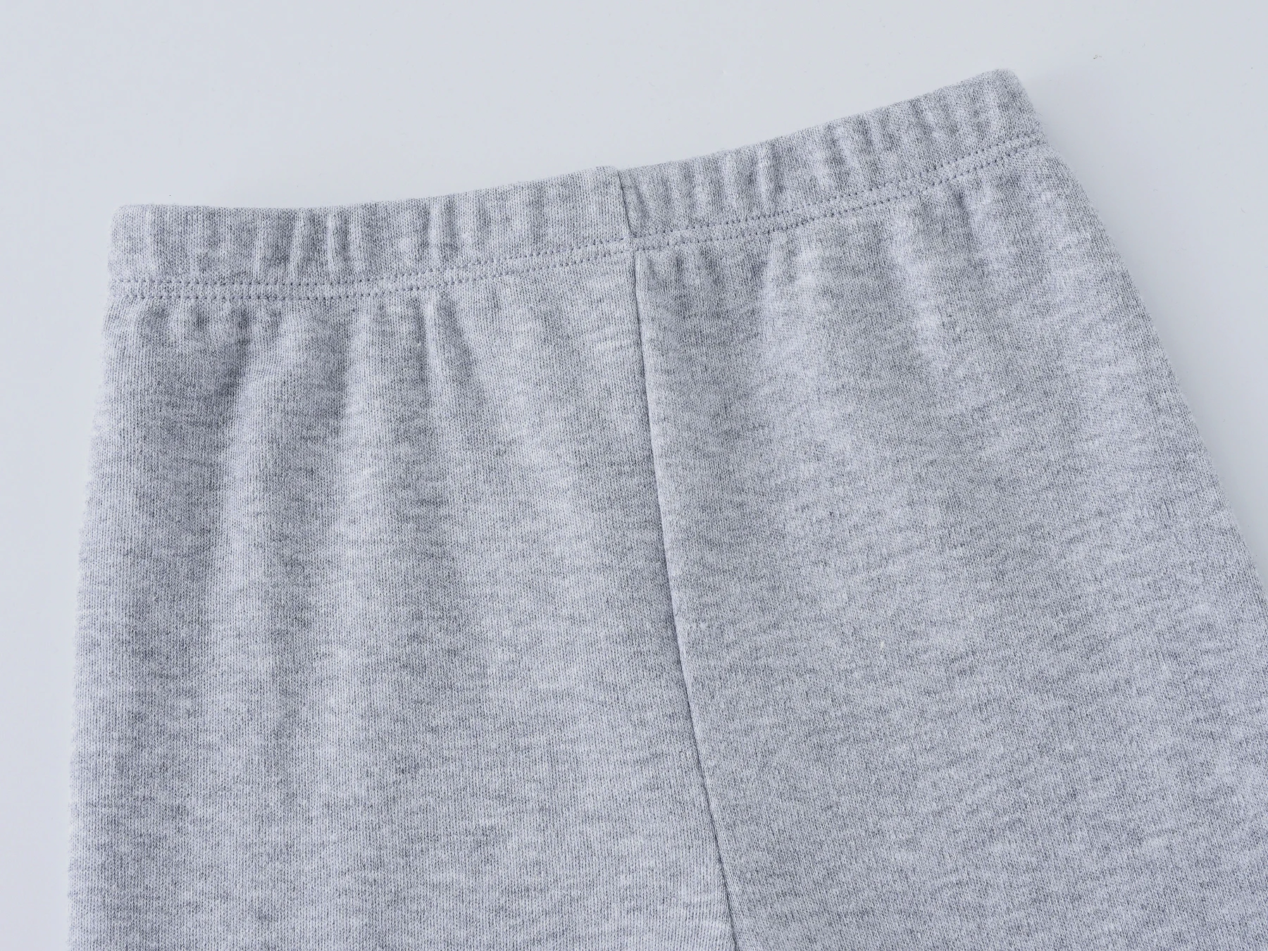 Pantalón en uso durante diferentes estaciones