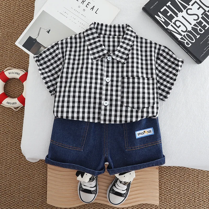 Conjunto bebé verano: top algodón cuadros y pantalón corto mezclilla - imagen 2
