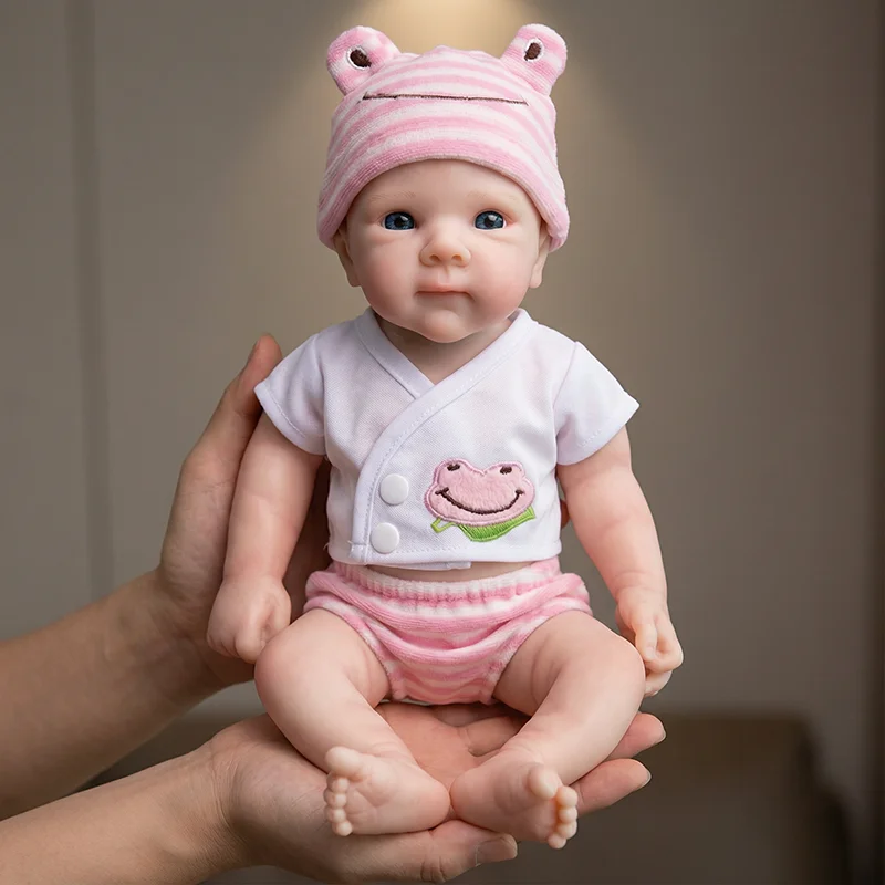 Muñeca Reborn Bettie de silicone suave con detalles realistas