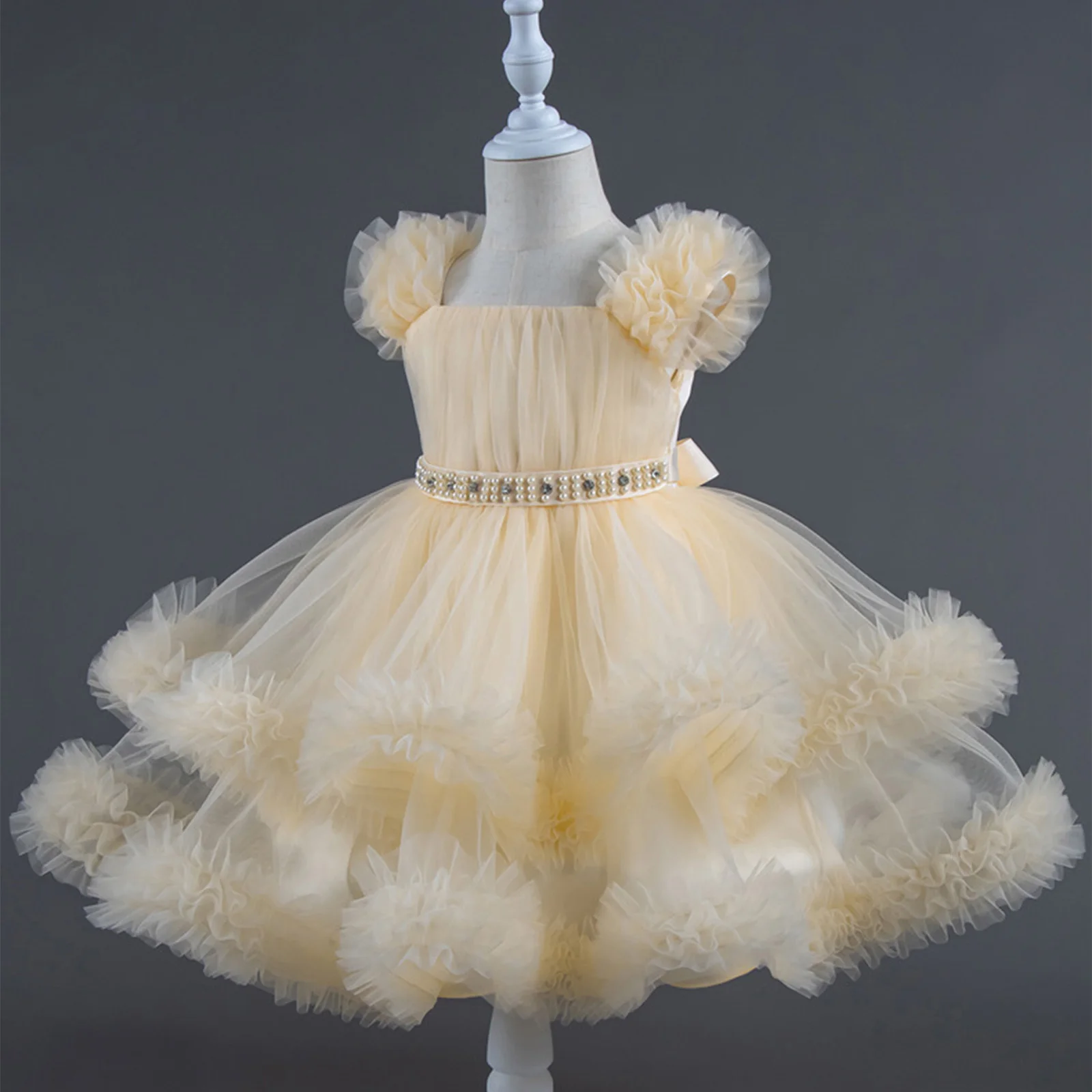 Vestido princesa acampanado con cinturón de tul y volantes - imagen 5