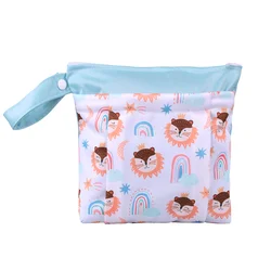Bolsa portapañales impermeable húmedo-seco con doble bolsillo