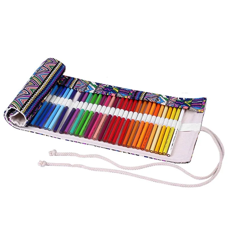 Estuche enrollable cerrado en color vivo