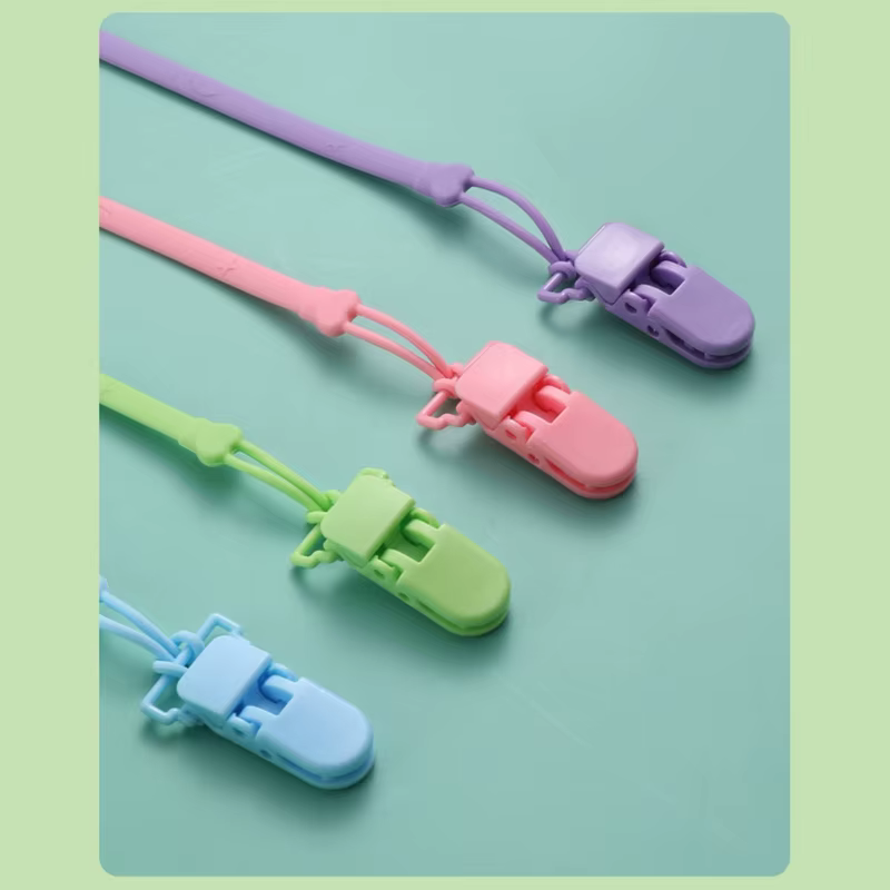 Sujeta chupetes de silicona para bebé – Correa segura y flexible - imagen 5
