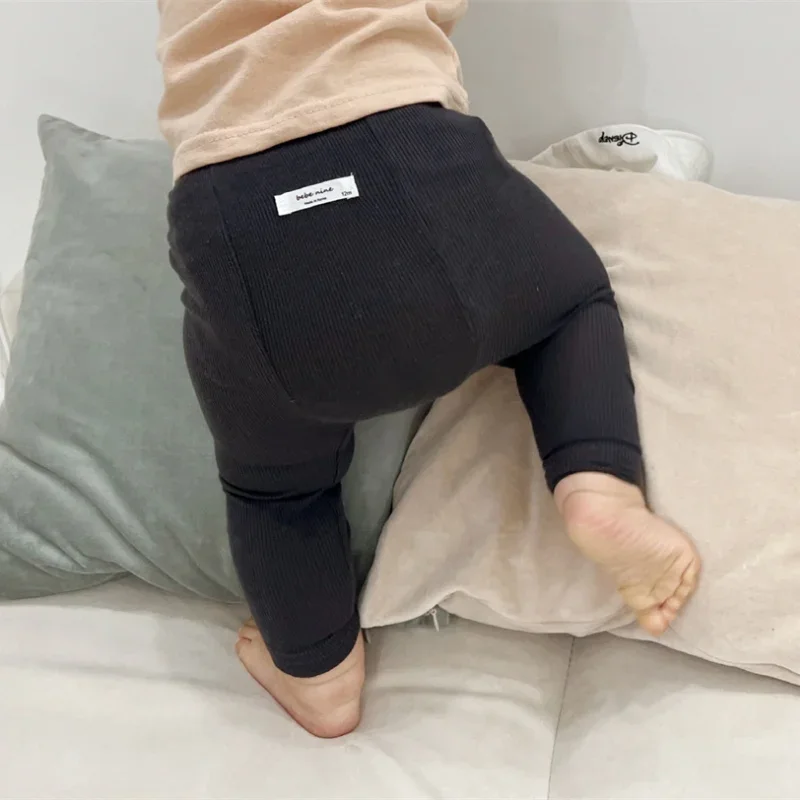 Leggings de bebé niña en algodón suave con tiras estilo primavera - imagen 4