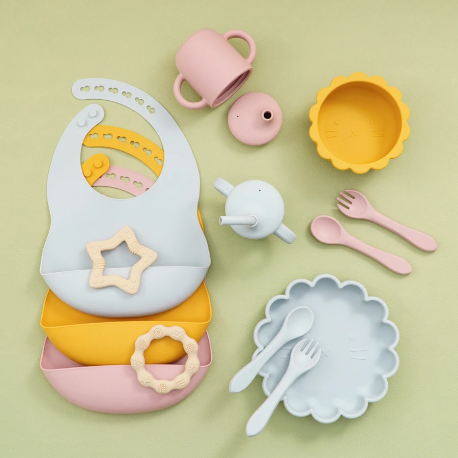Set vajilla silicona bebe - plato ventosa, taza y cubiertos duraderos