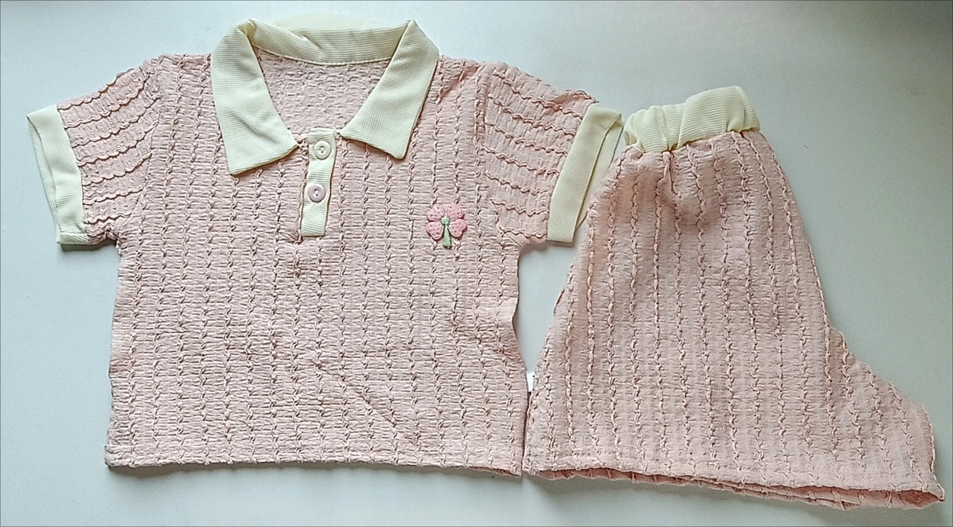 Detalle del diseño infantil y acabado del conjunto