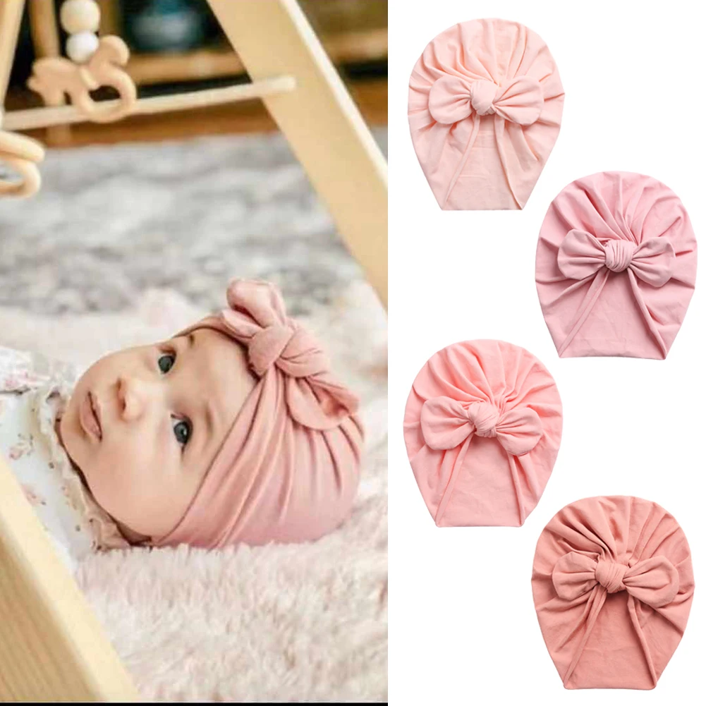 Turbante de algodón para bebé en color caramelo con lazo de oso