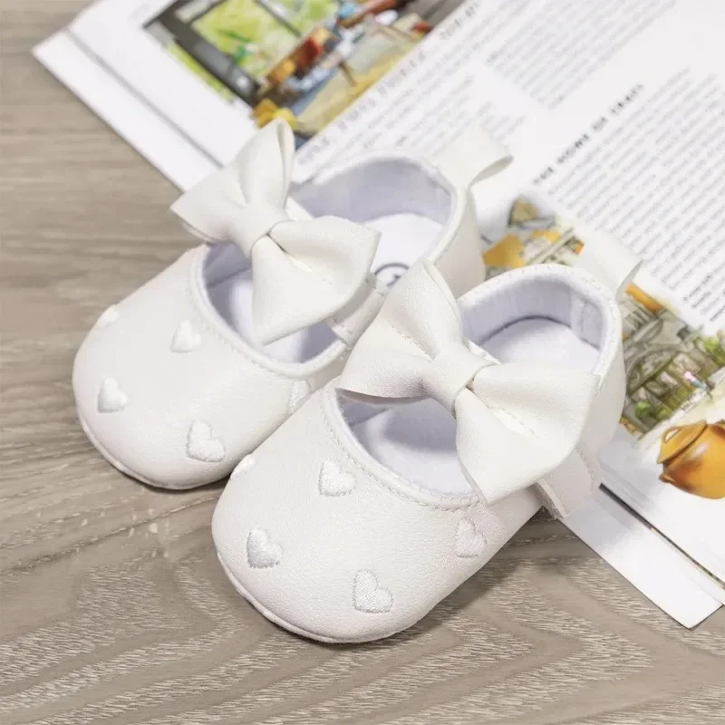 Botines bebe primeras pasos – Antideslizante con lazo bordado - imagen 3
