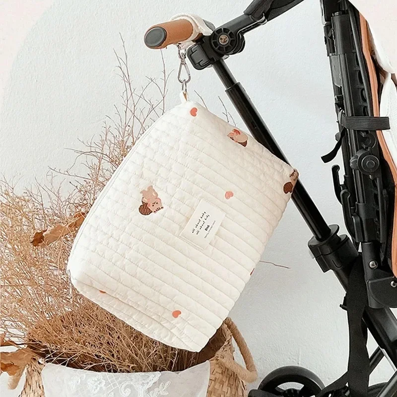 Bolsa de pañales bordada con cremallera para paseo