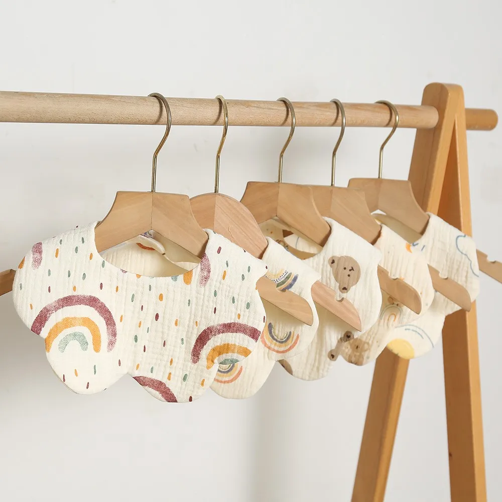 Set de baberos y paños para bebé recién nacido
