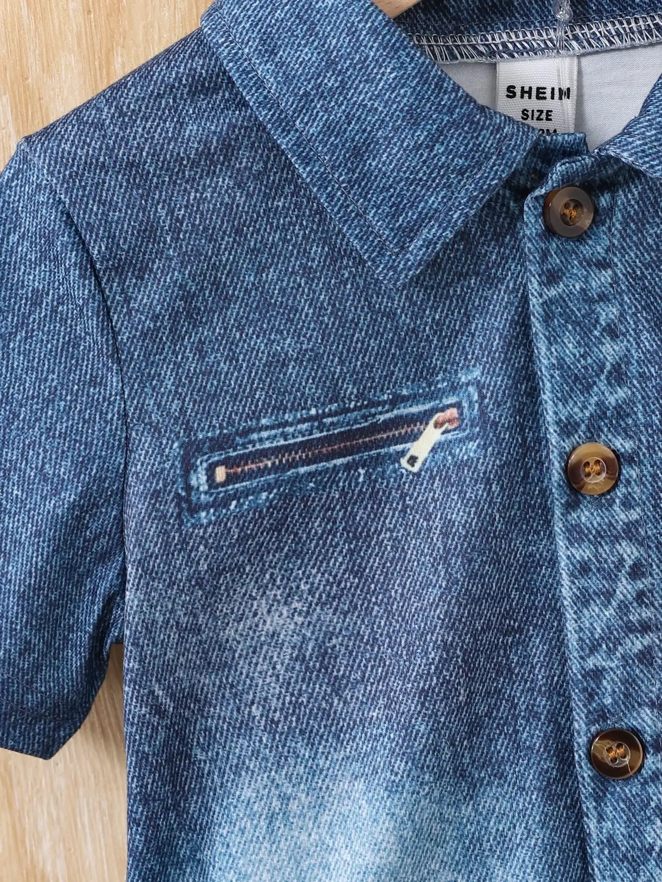 Pantalones cortos denim niño estilo retro con solapa y estampado digital - imagen 4