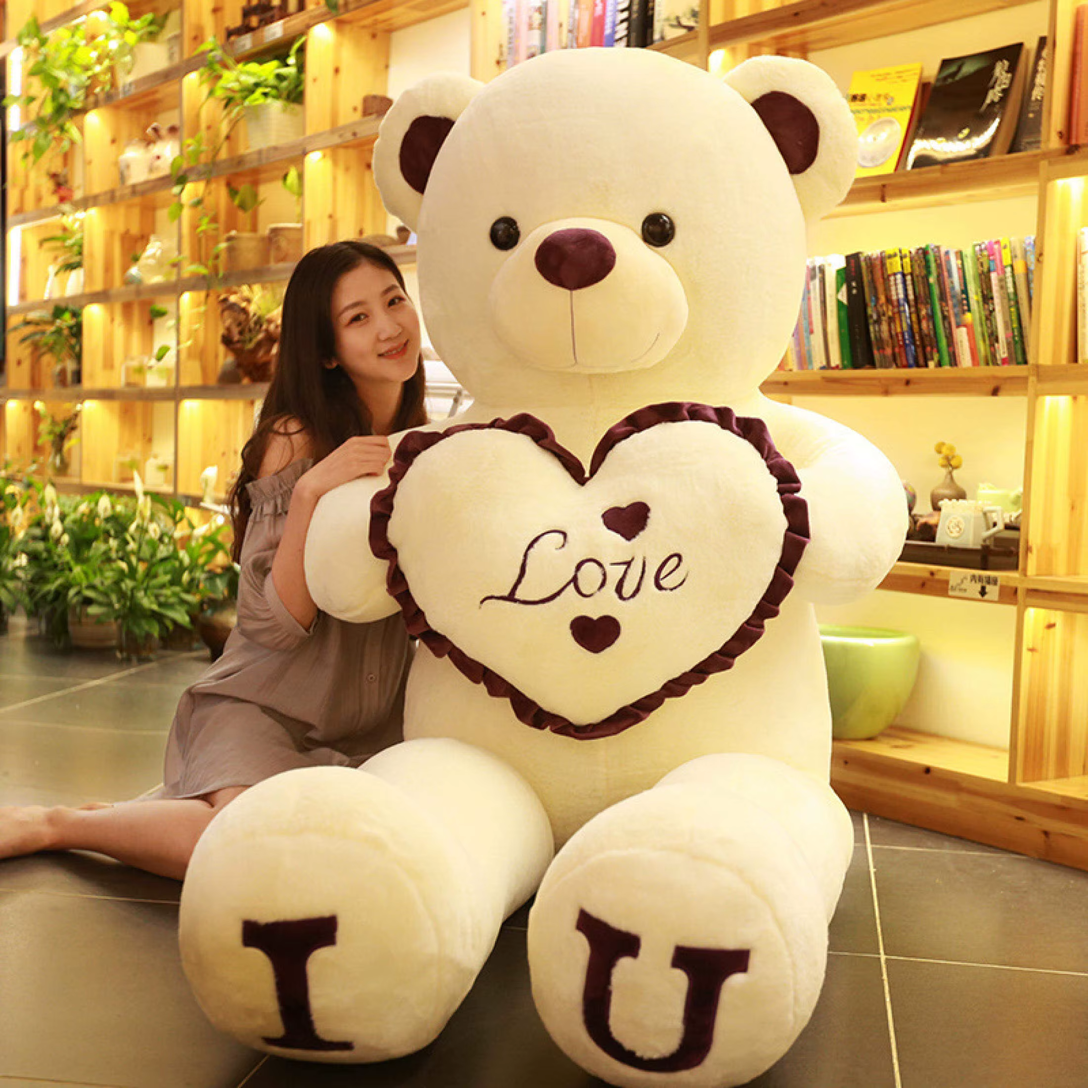 Peluche oso con corazón “I LOVE YOU” en tamaño grande