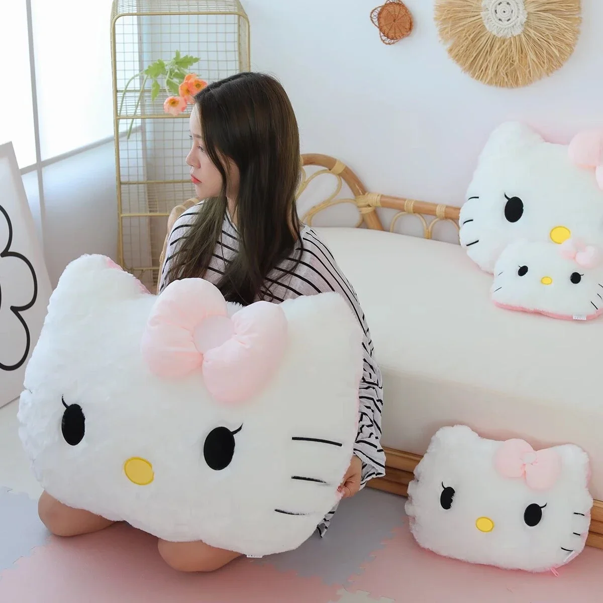 Cojín de espalda Hello Kitty de Sanrio, peluche suave - imagen 5