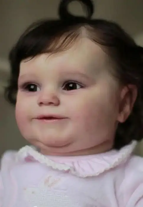 Muñeca Reborn Maddie realista con cabello enraizado a mano - imagen 3