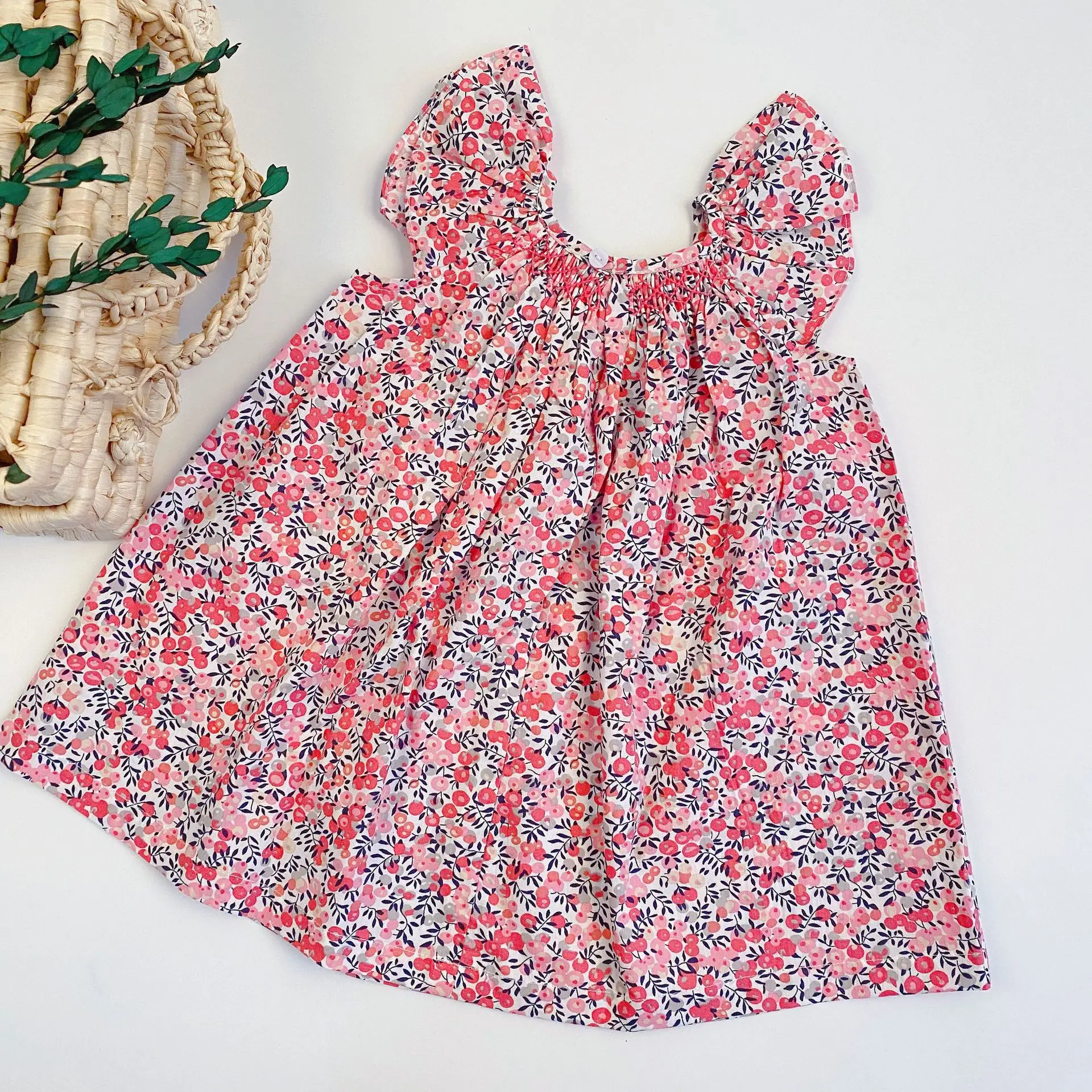Vestido floral de algodón suave para niña de verano