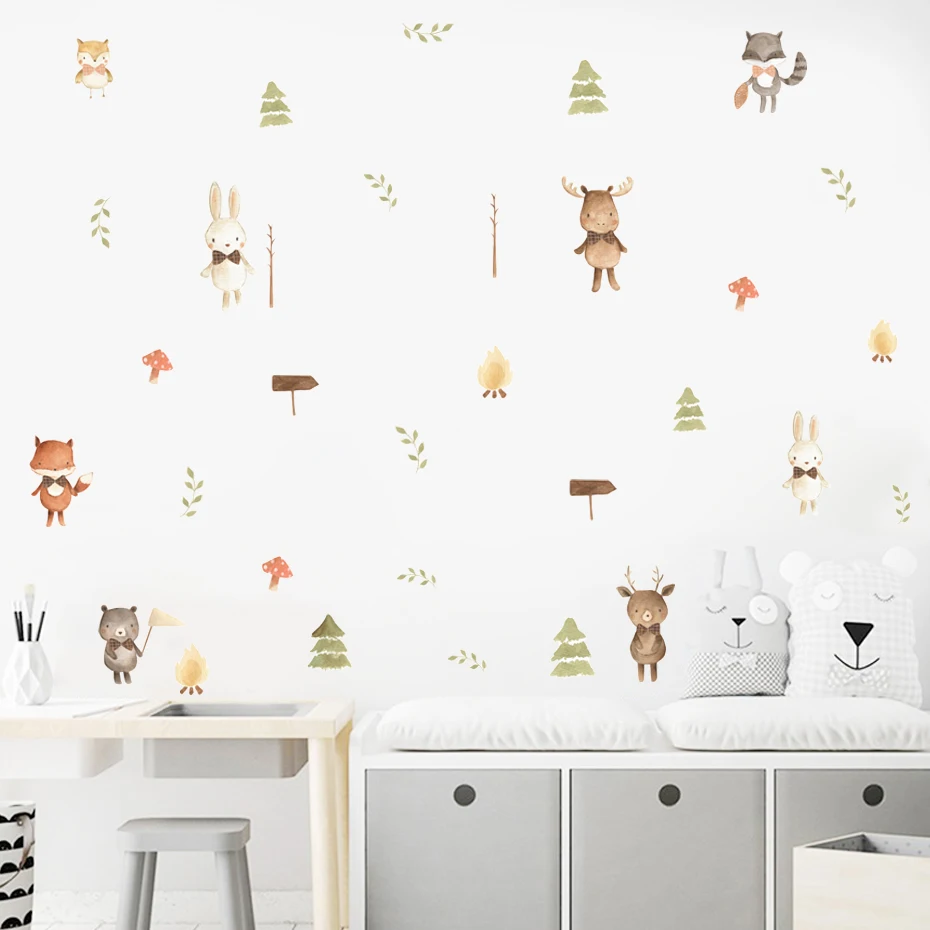 Combinación del adhesivo con decoración temática infantil