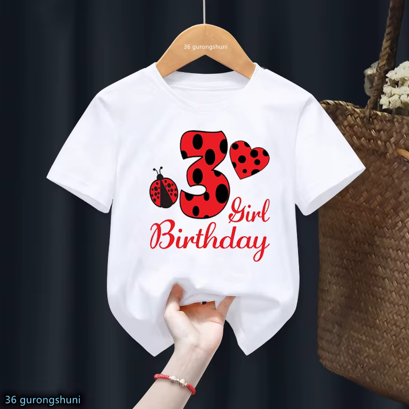 Camiseta infantil con mariquita en diferentes acabados