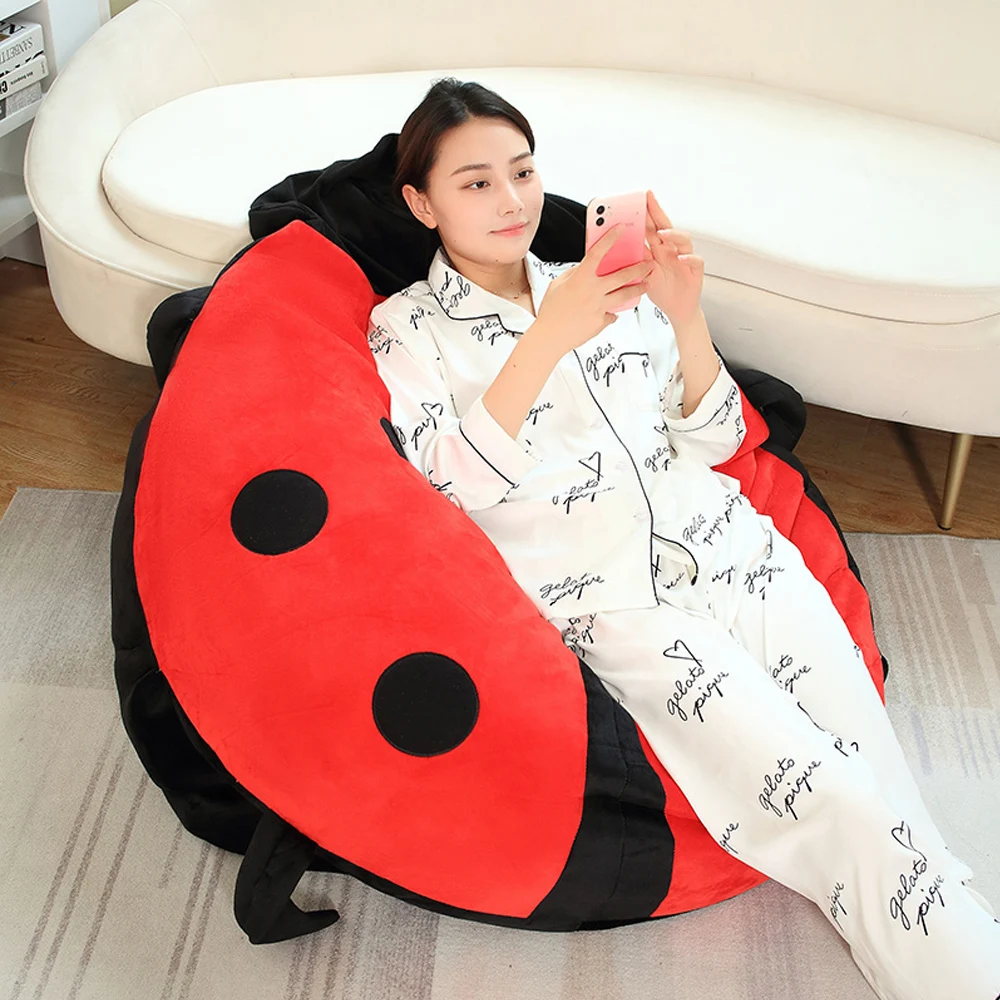Almohada infantil de felpa con forma de escarabajo y mariquita - imagen 2