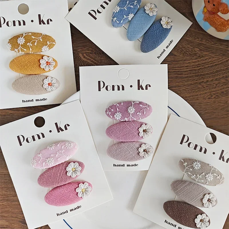 Pinzas para el pelo de princesa con flores elegantes en tela - imagen 5