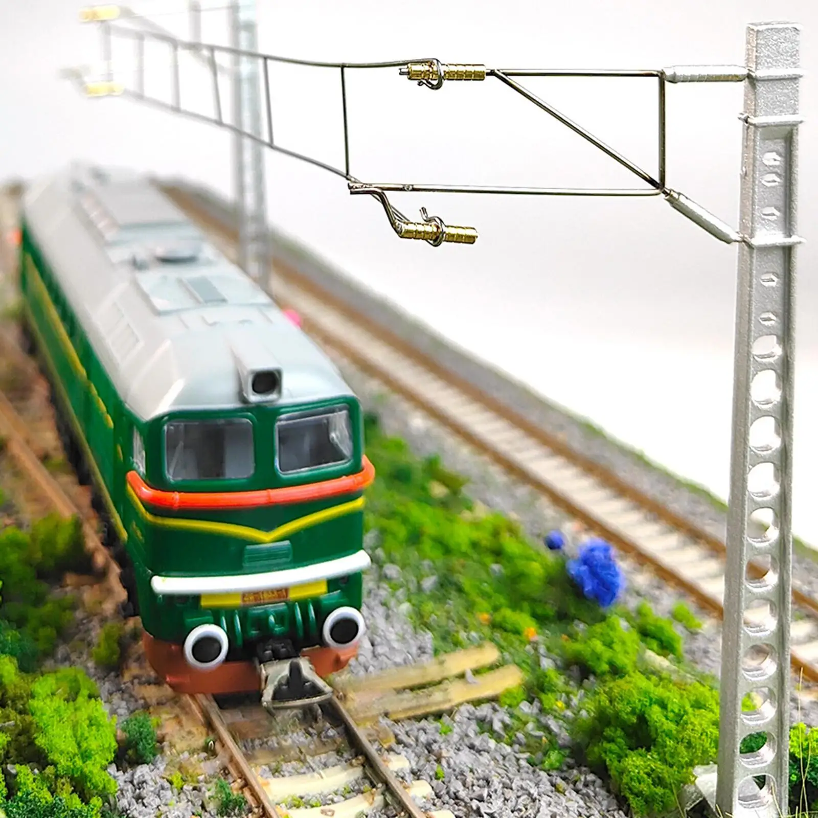 Poste de toma de tierra para trenes escala HO – Soporte metálico