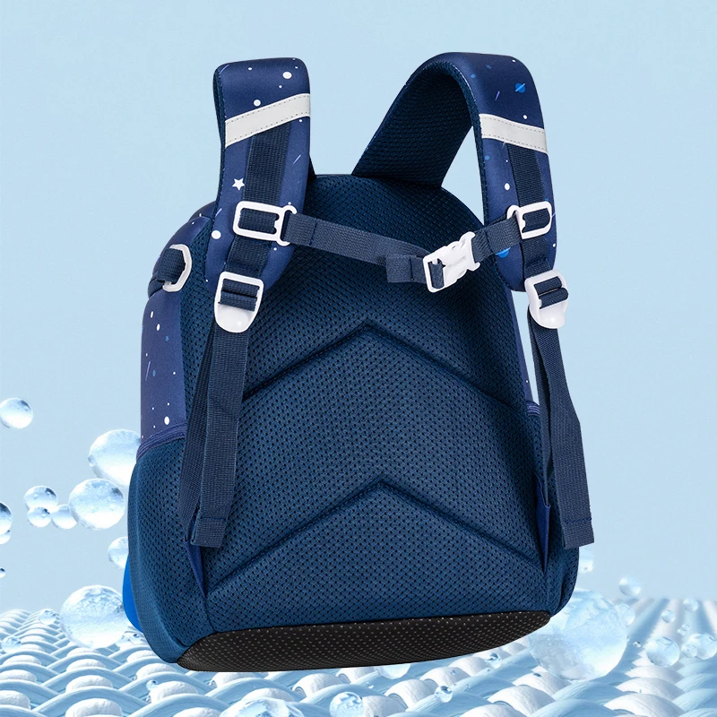 Mochila escolar ligera 3D con diseño espacial para niños de preescolar - imagen 5