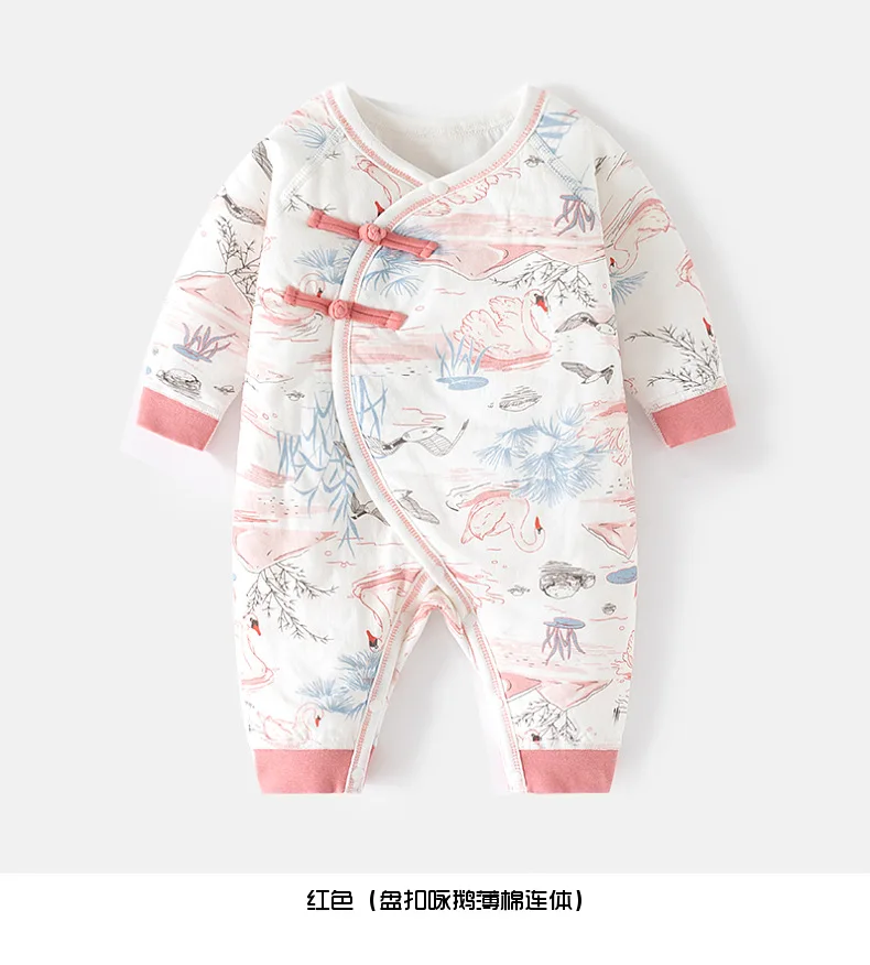 Diseño estilo chino en pelele de bebé