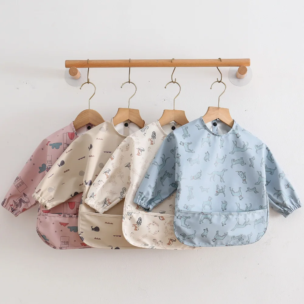 Bata de alimentación impermeable para bebé – Manga larga con animales