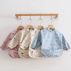 Bata de alimentación impermeable para bebé – Manga larga con animales